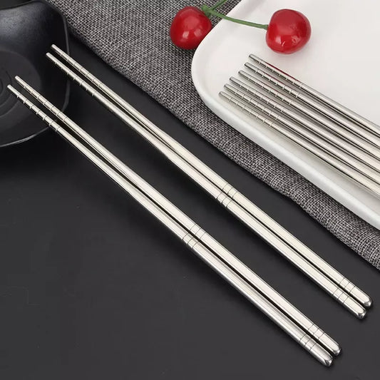 Acheter 5 paires de baguettes noires, bâtonnets de Sushi alimentaires  chinois, ensemble de baguettes coréennes antidérapantes réutilisables,  vaisselle en alliage Palillos Chinos